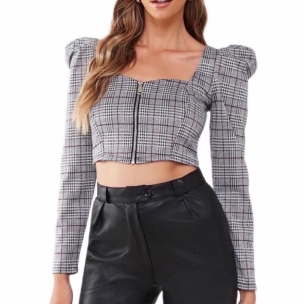 Plaid top π - Picture 1 of 5